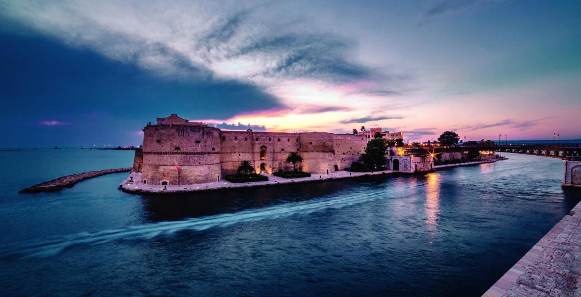 Lucky Corner - Elegant Stay Taranto Eksteriør bilde